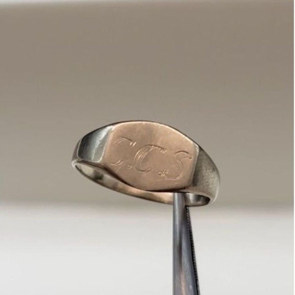 Vintage 10K White Gold Monogram Signet Ring 2.70g Size 7.75 Estate Initial CCS